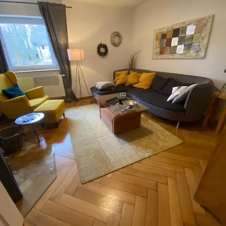 Alte Forsthaus Spiegelhuette * Lindberg